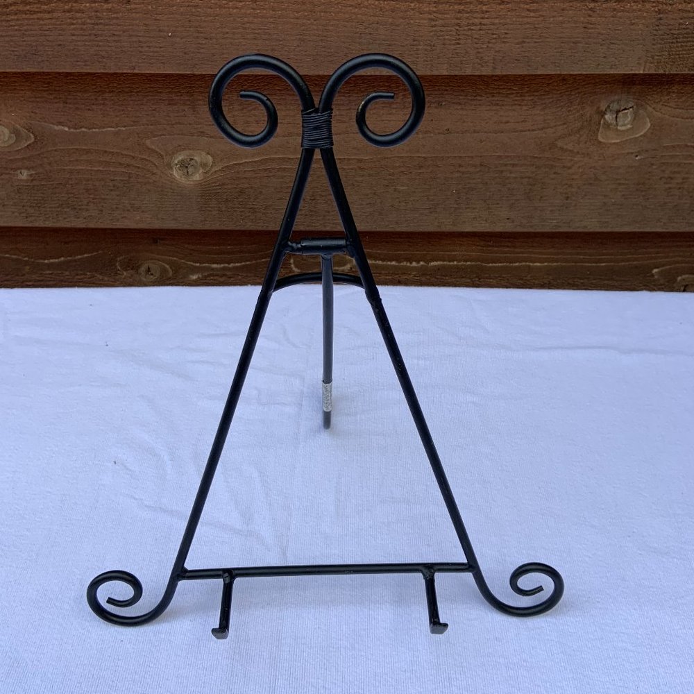 Black Sturdy Metal Display Stand